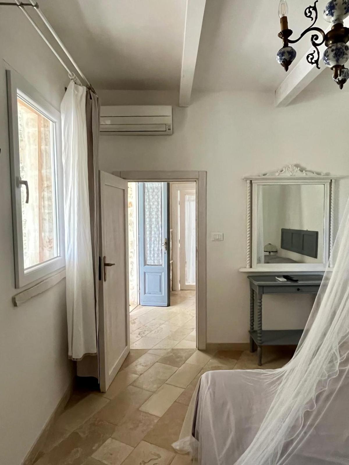 אוסטוני Holiday Home Trullo Antico מראה חיצוני תמונה